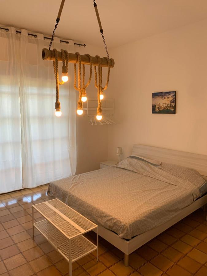 Nontiscordardime Apt Torre A Mare Buitenkant foto