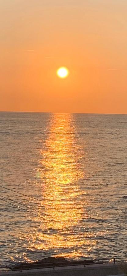 Nontiscordardime Apt Torre A Mare Buitenkant foto
